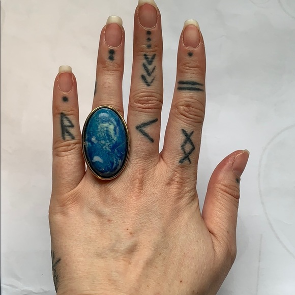 Express Ring - Picture 4 of 4